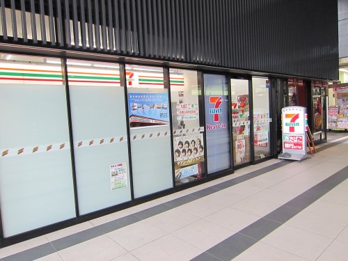 コンビニ　セブンイレブンハートインＪＲ福山駅南口（コンビニ）まで591m