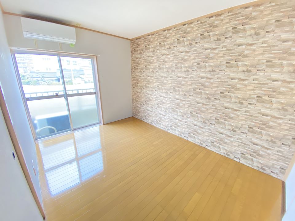 居室・リビング　６畳の洋室です