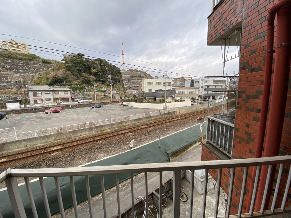 眺望　西向き、指宿枕崎線が見えます