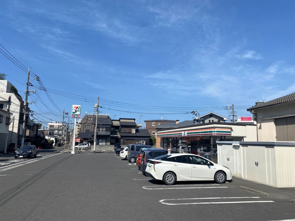 コンビニ　セブンイレブン南鹿児島駅前店（コンビニ）まで450m