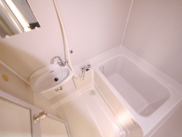 バス・シャワールーム　★お問い合わせはタウンハウジング聖蹟桜ヶ丘店まで★