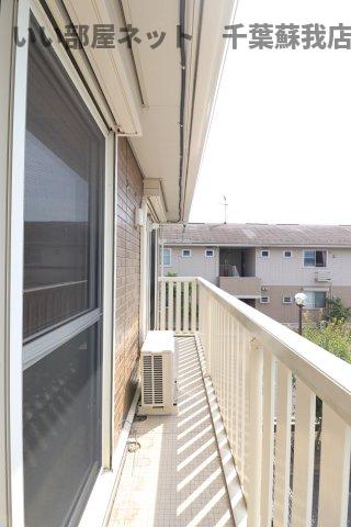 バルコニー　陽当たり良好なバルコニーです