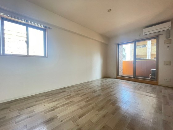 居室・リビング　※別部屋の写真です