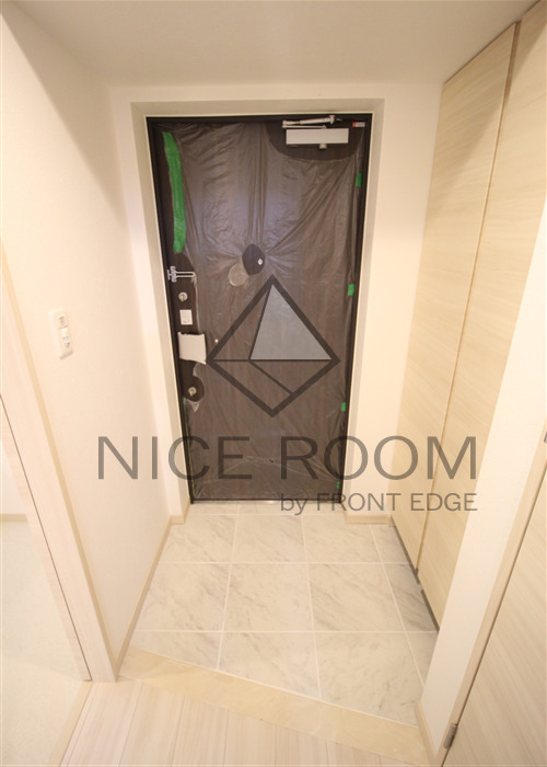 玄関　スプランディッド難波元町　玄関