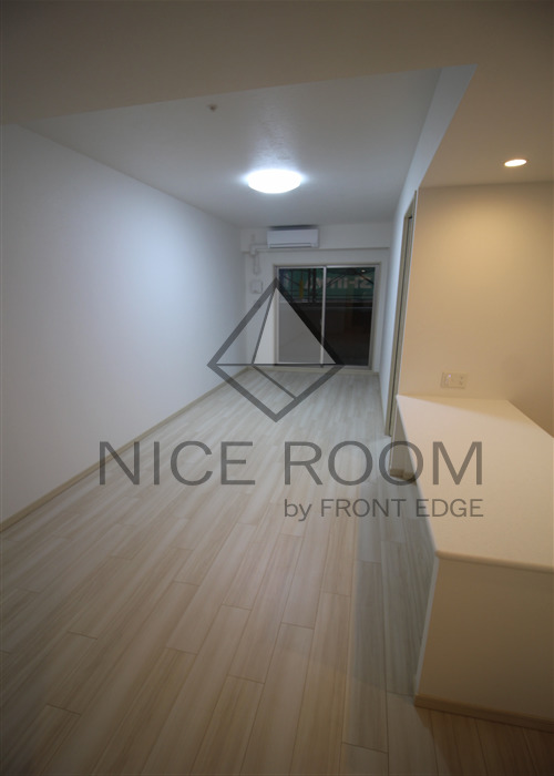 居室・リビング　スプランディッド難波元町　リビング