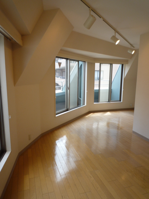 居室・リビング　内観1