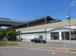 コンビニ　ファミリーマート上小田井店（コンビニ）まで577m