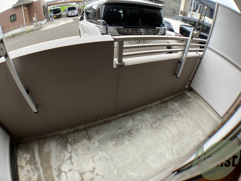 バルコニー　ベランダも広くて十分な広さを持ってますよね。