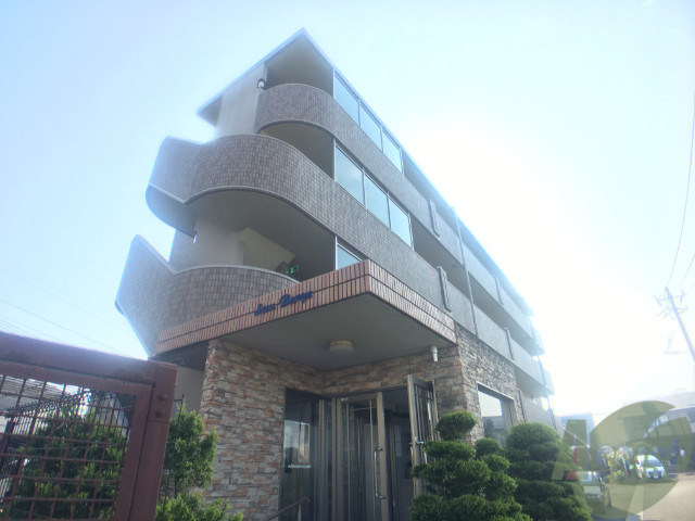 建物外観　仙台市泉区市名坂「サンベルジュ」