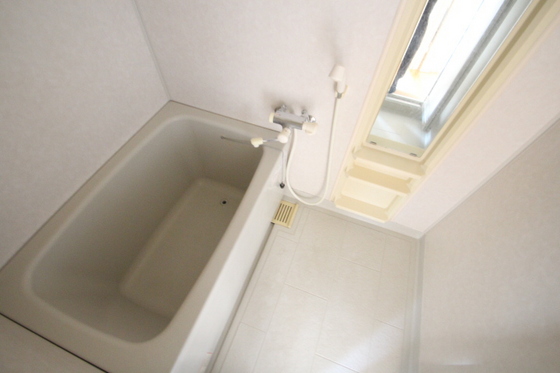 バス・シャワールーム　※別部屋の写真です