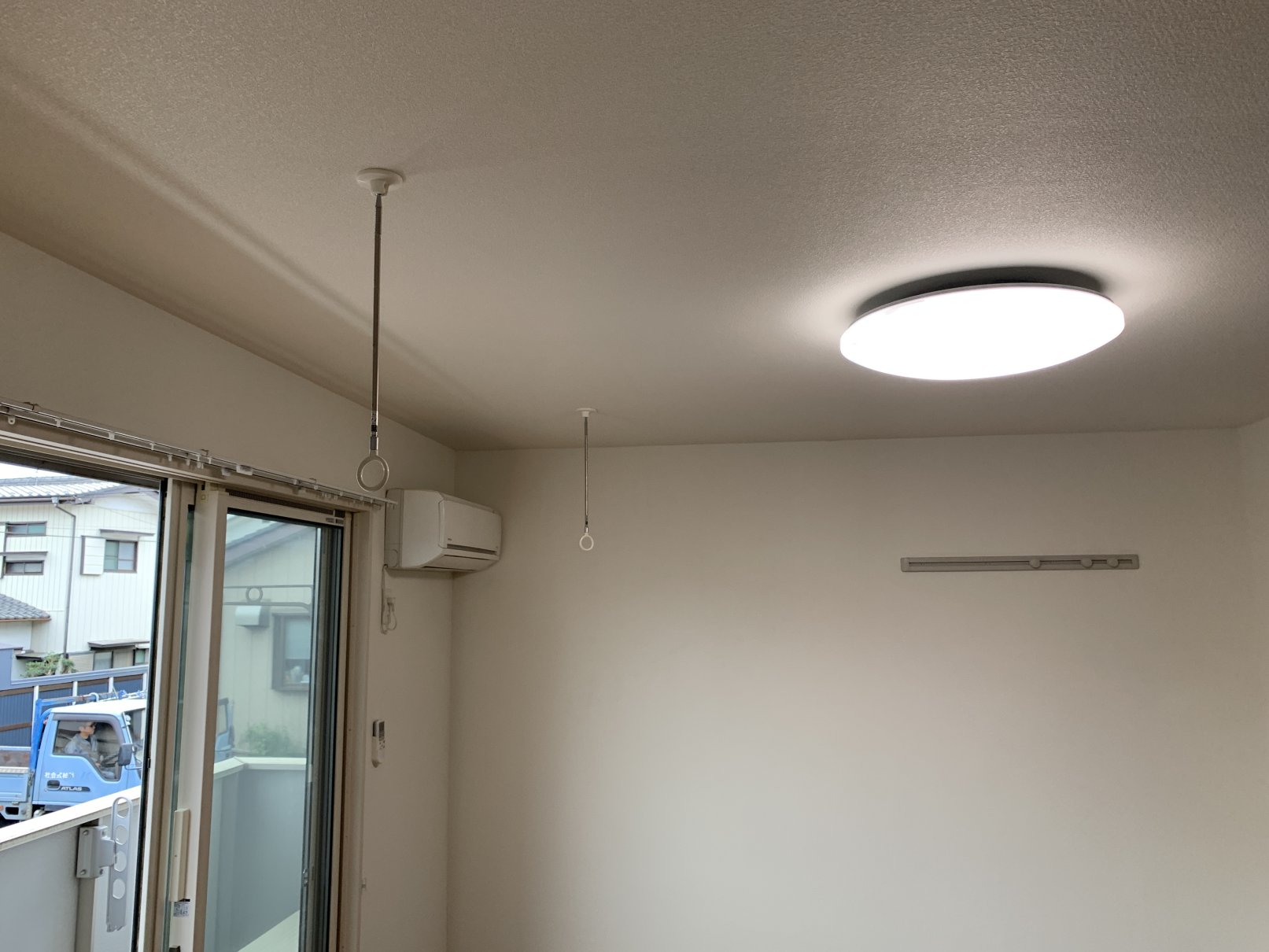 その他設備　エアコン・室内物干付