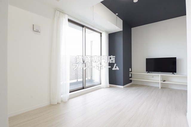 居室・リビング　洋室8.7帖！