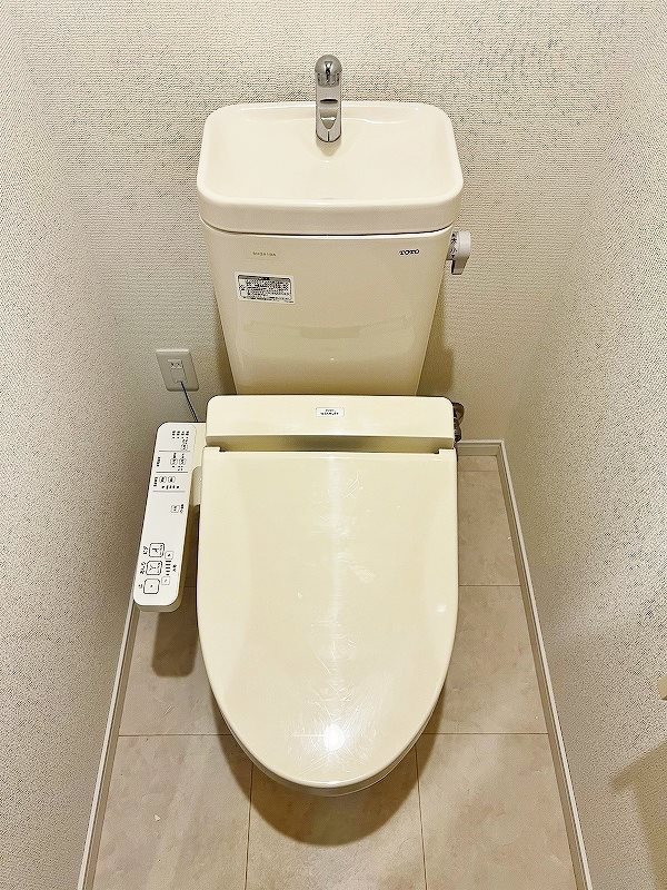 トイレ　★温水洗浄便座付トイレ★