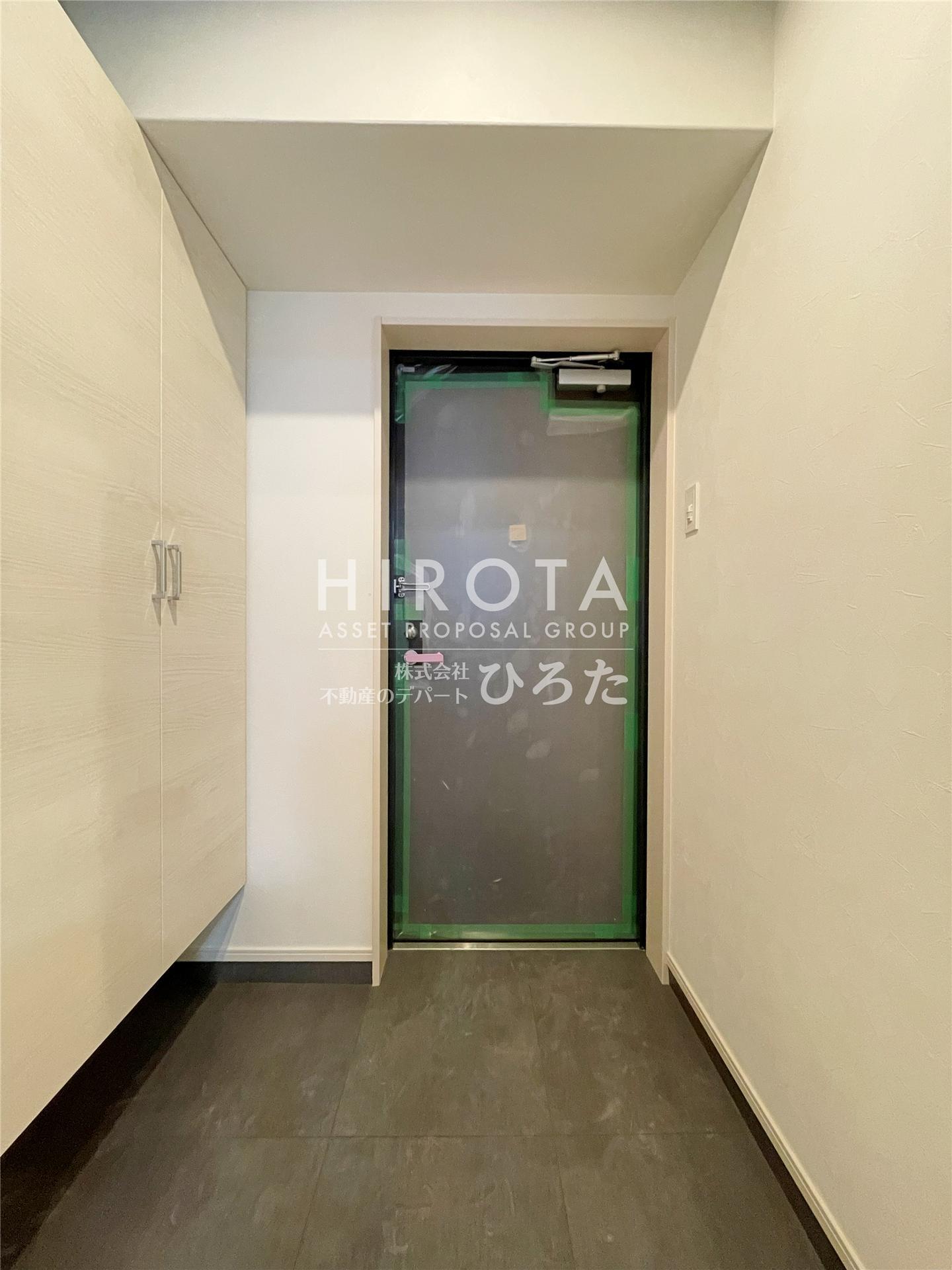 玄関　※同仕様写真になります。