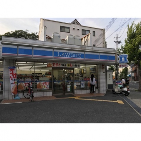 コンビニ　コンビニ（コンビニ）まで80m