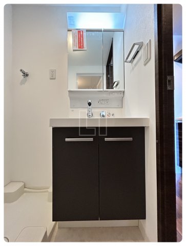 洗面設備　コンフォリア京町堀　独立洗面化粧台