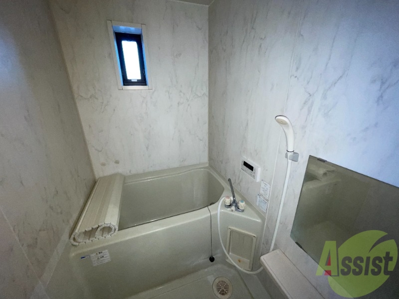 バス・シャワールーム　お風呂はこちらのスペースでご利用頂けます。