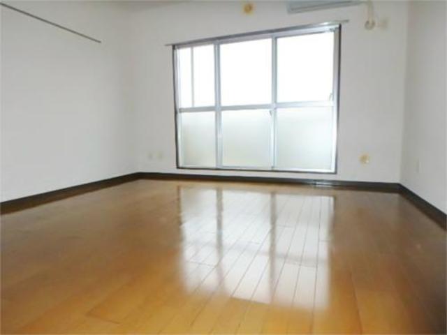 居室・リビング　洋室８帖