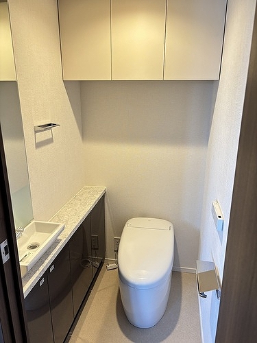 トイレ　トイレ