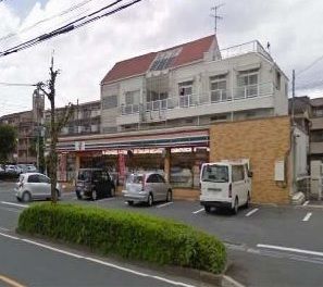 コンビニ　セブンイレブン（コンビニ）まで550m