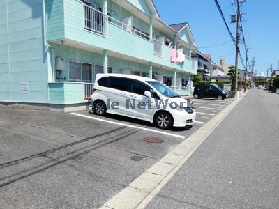 駐車場　駐車場