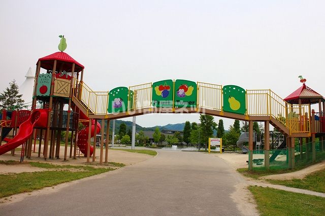 公園　わくわくランド（公園）まで487m