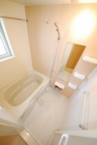 バス・シャワールーム　【ＲＥＩＷＡ　III】ゆったり過ごせるお風呂です