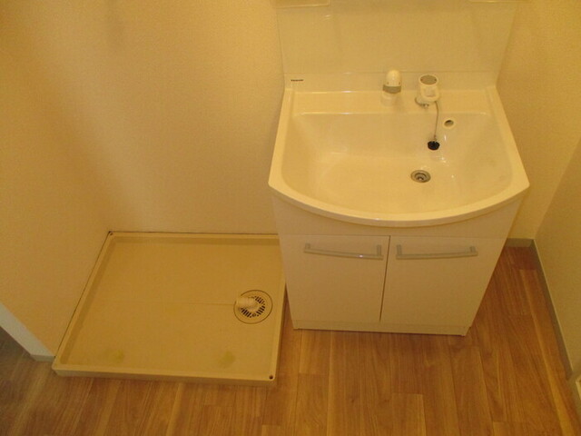 洗面設備　Ａ１０（洗髪洗面化粧台、室内洗濯機置場）