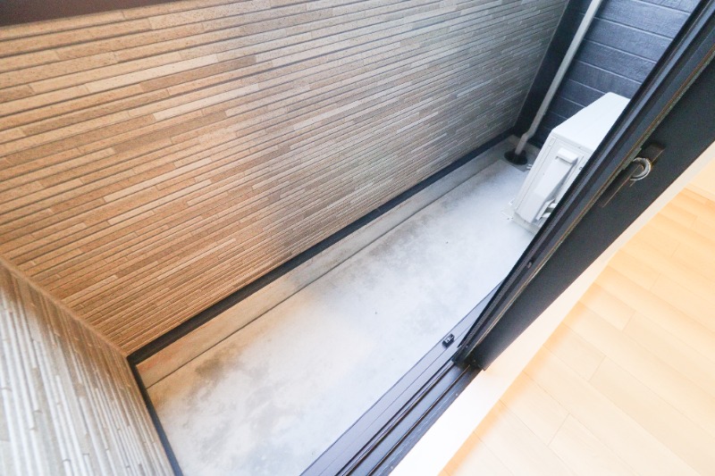 バルコニー　図面と現状に相違がある場合には現状を優先