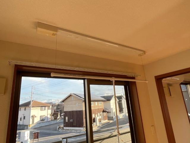 その他設備　室内物干し