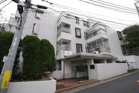 東京メトロ半蔵門線/表参道駅 歩9分