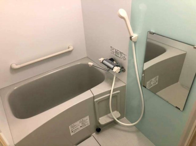 バス・シャワールーム　同タイプ物件の写真です。