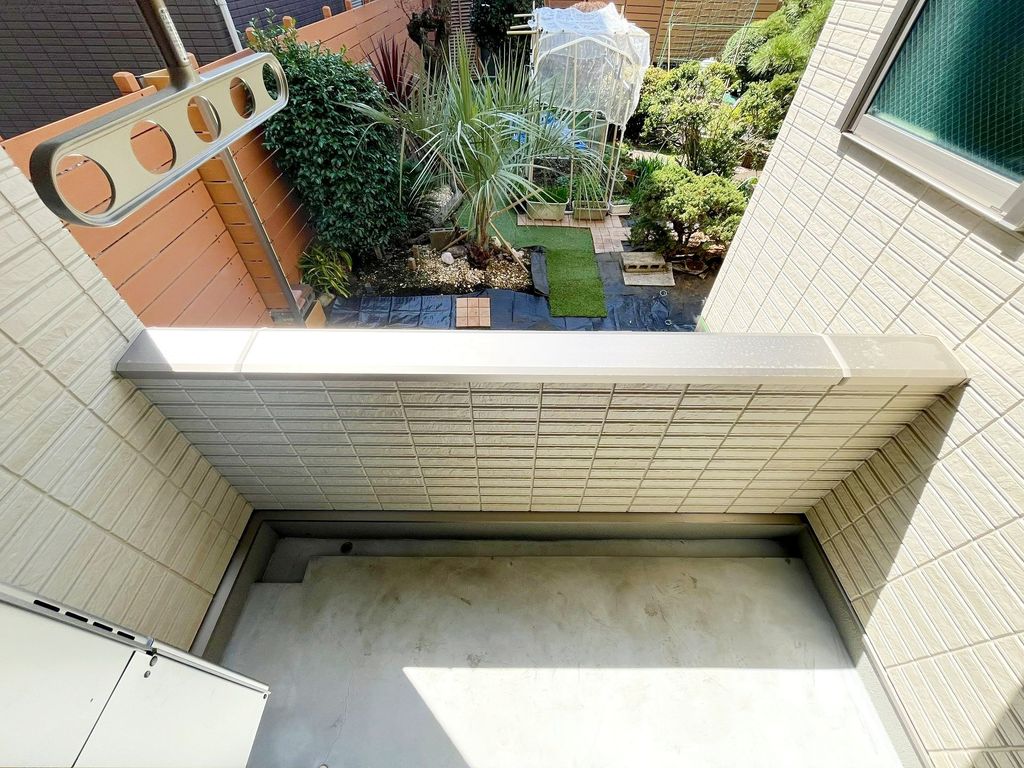 バルコニー　共有部分