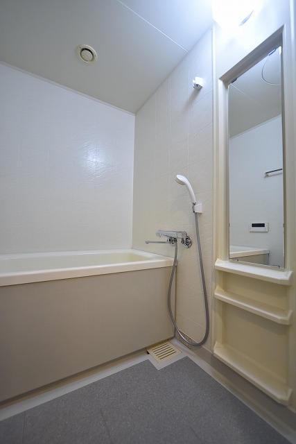 バス・シャワールーム　バス※別部屋参考写真