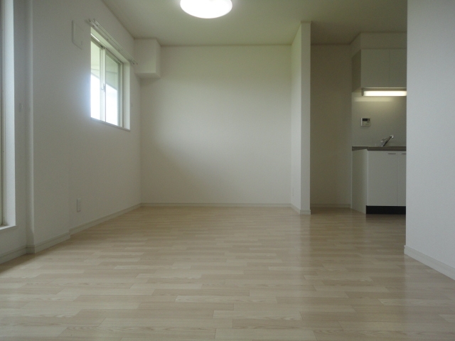 居室・リビング　こちらのリビングで趣味の時間をお楽しみください