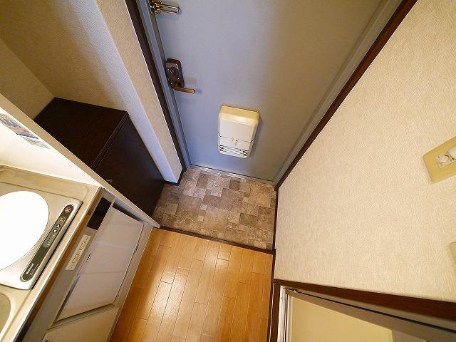 玄関　落ち着いた玄関です