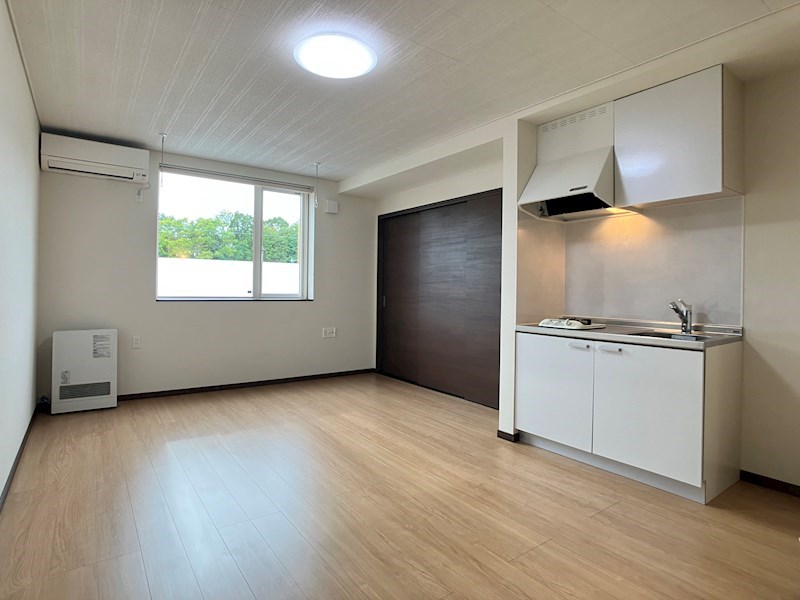 居室・リビング　203号室参照（間取違い）