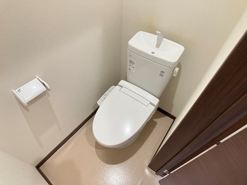 トイレ　203号室参照（間取違い）