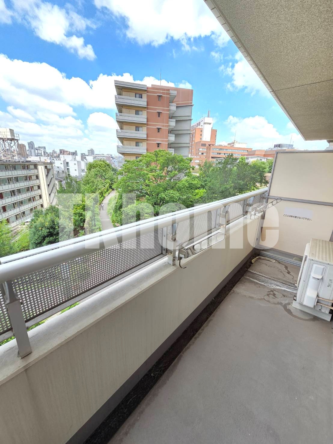 バルコニー　バルコニー