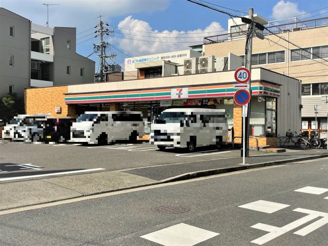 コンビニ　セブンイレブン（コンビニ）まで190m