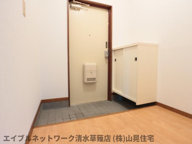 玄関　ゆったりとした玄関です