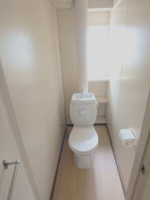 トイレ　303室の写真