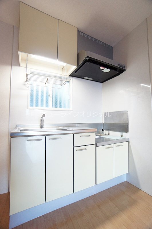 キッチン　コンロは設置幅・ガスの種別を確認の上、ご用意下さい