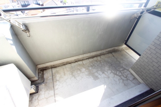 バルコニー　※別のお部屋のお写真です。