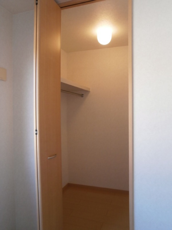 収納　図面と現状に相違がある場合には現状を優先