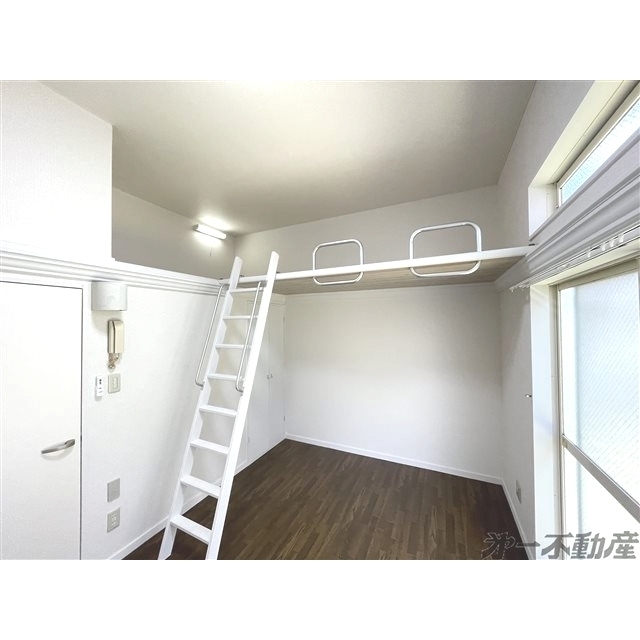 建物外観　洋室