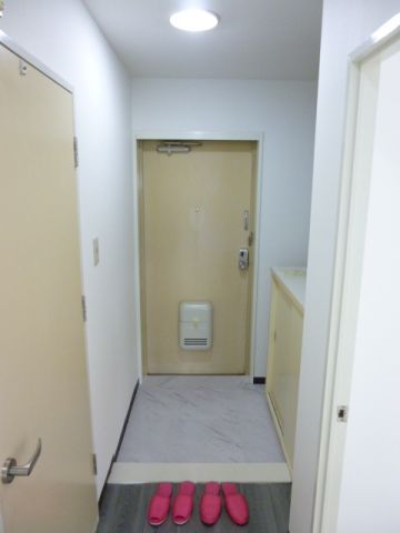 玄関　明るい玄関です