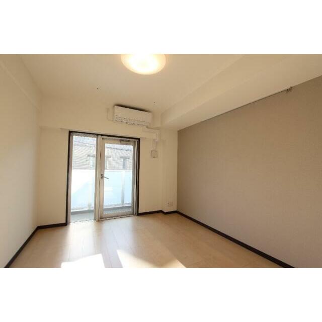 居室・リビング　※同じタイプのお部屋の写真です。