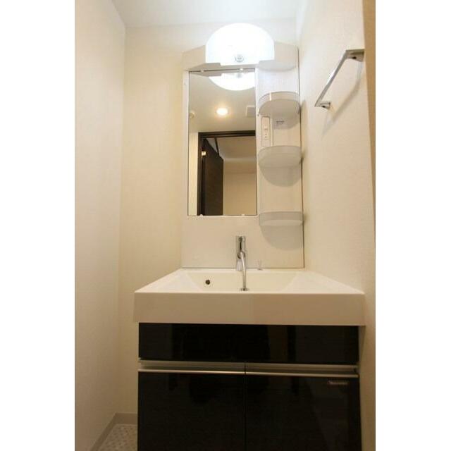 洗面設備　※同じタイプのお部屋の写真です。