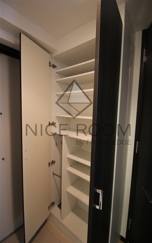 収納　エステムコート難波WESTSIDEIIベイフレックス　シューズ